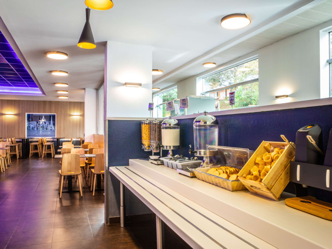 Food & Drinks 5, ibis budget Paris Porte de Montmartre, Seine-Saint-Denis