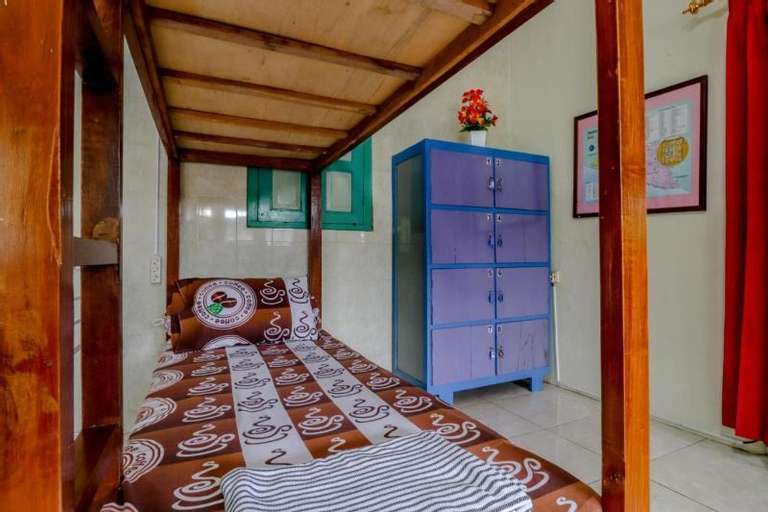 Bedroom 12