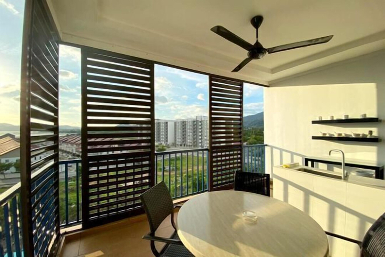 Dining Room 16
