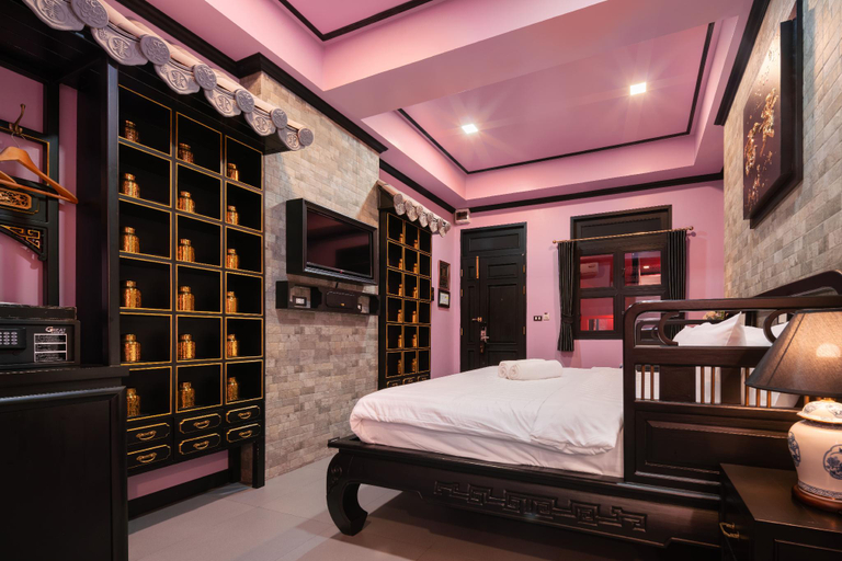 Bedroom 8