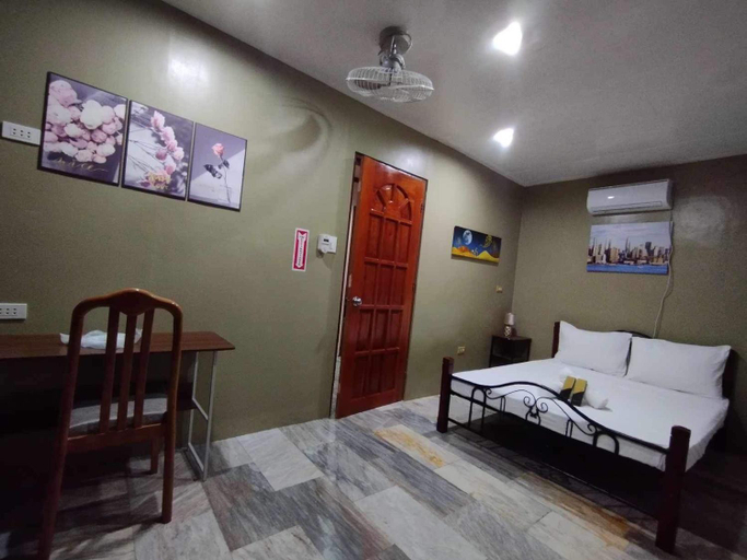 Bedroom 4, Dreamcatcher Hostel, Moalboal