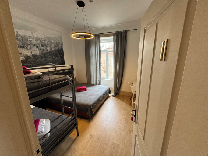 Others 5, Guest House Residencial REAL, Sintra