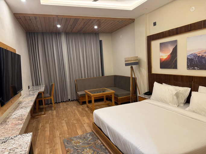 Bedroom 2, The Uttrayan, Dehradun