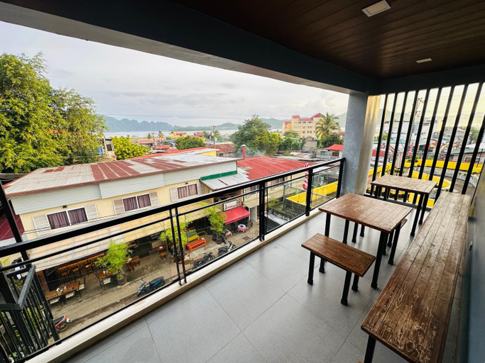 Others 5, ZJ Hometel, Coron