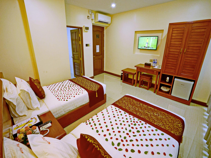 Bedroom, King Park Hotel, Mandalay