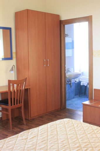 Bedroom 10