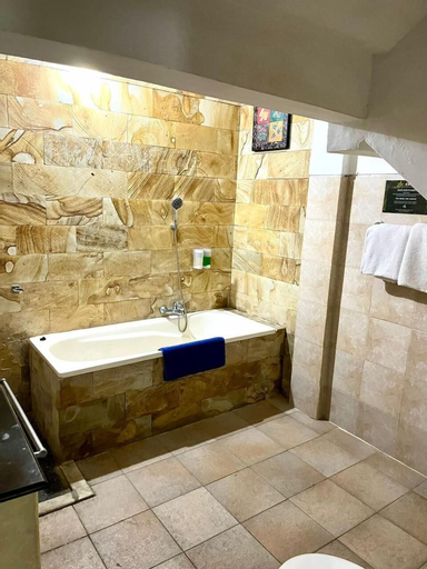 Bathroom 9