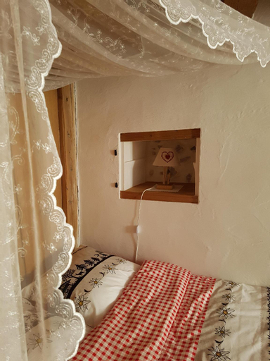 Bedroom 10