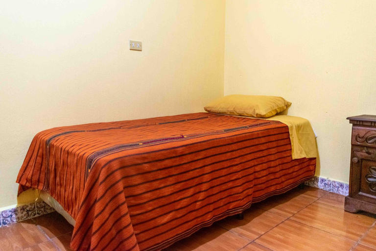 Bedroom 2, Casa Esperanza, Panajachel