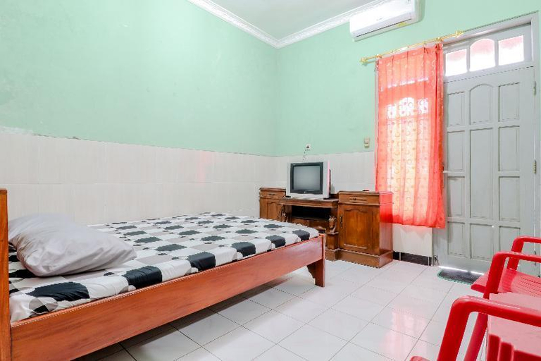 Bedroom 12