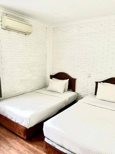 Bedroom 17