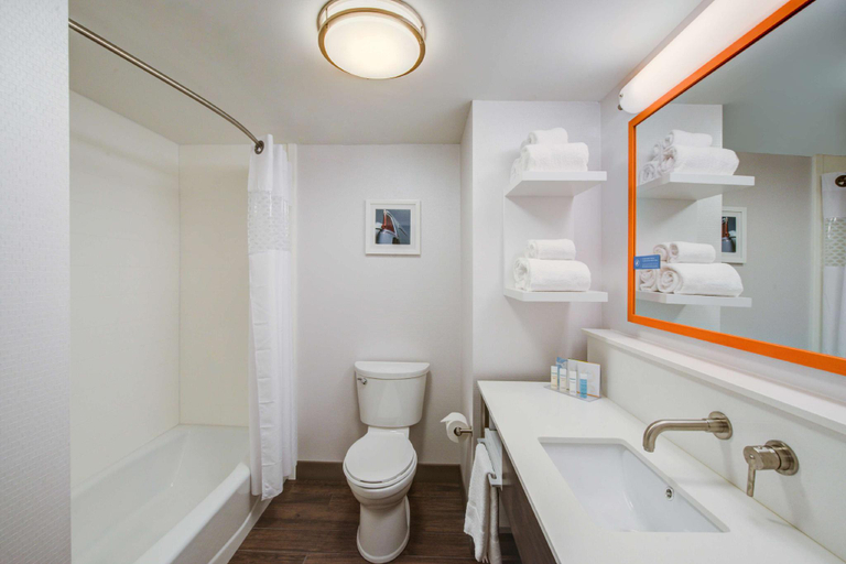 Bathroom 9