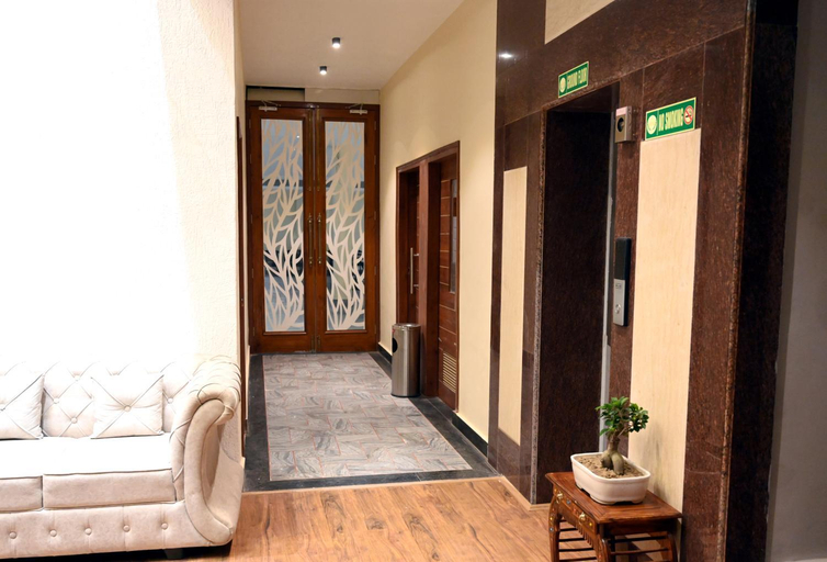Lobby 1, Hotel Singla Residency, Kangra