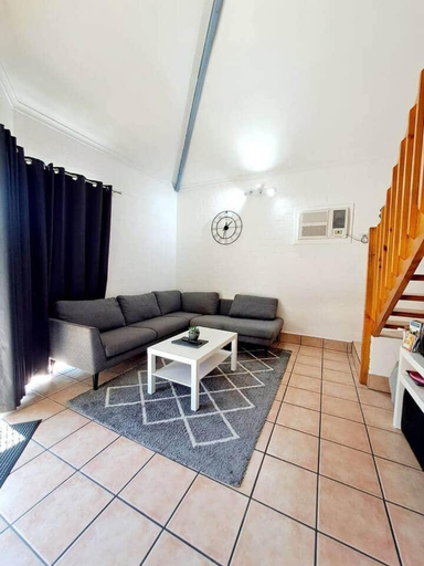 Others 2, Carras Loft Villa Near the Sea Sleeps 5, Mandurah