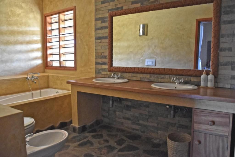 Bathroom 3, Kiboko River Camp, Magarini