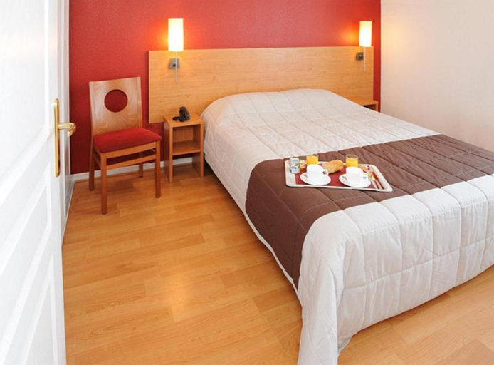 Bedroom 12