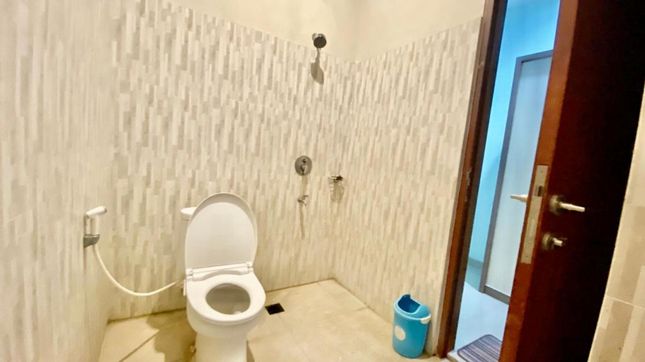 Bathroom 5