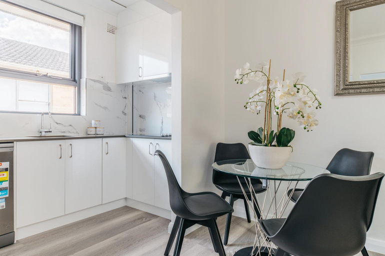 Dining Room 11