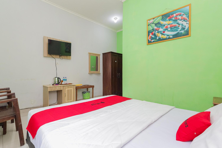 Bedroom 8