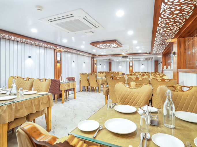 Food & Drinks 5, Hillside Resort & Spa Pahalgam, Anantnag