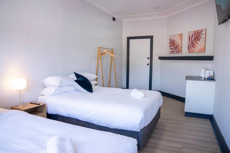 Others 5, The Rec Hotel Waroona, Waroona