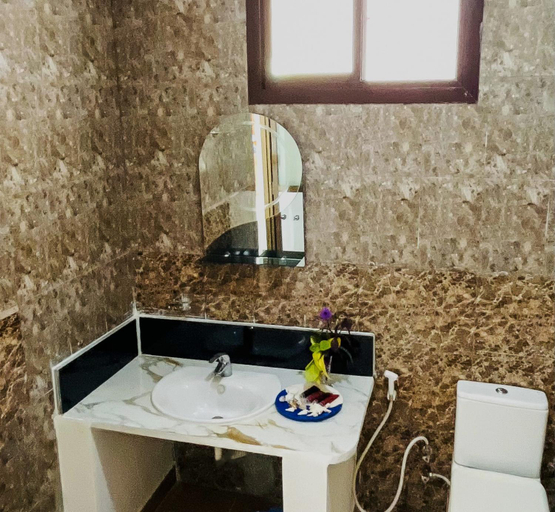 Bathroom 3, BIANCO AZZURRO Hotel & Restaurant, Kaskazini 'A'