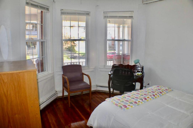 Bedroom 4, West End Haven, Hartford