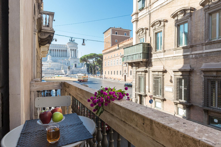 5, Amazing Piazza Venezia Suites, Rome