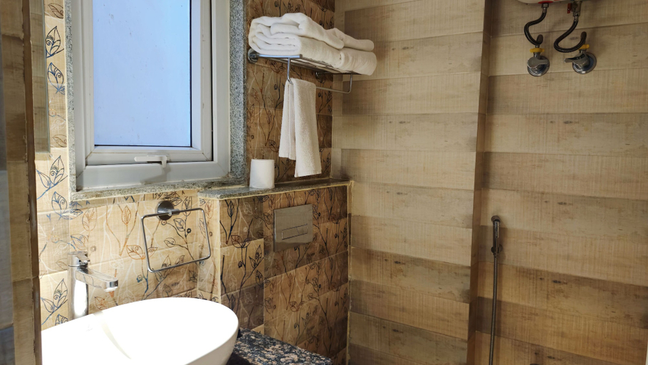 Bathroom, GENX JAMUI, Jamui