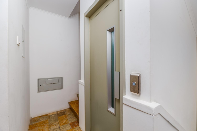Others 4, Mia Guest House, Setúbal