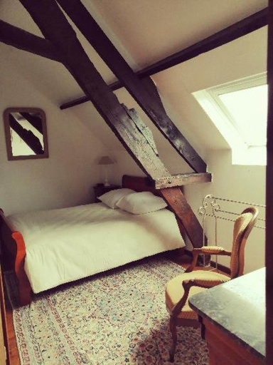 Bedroom 2, Charming COTTAGE DU MARAIS DDAY OMAHA BEACH, Calvados