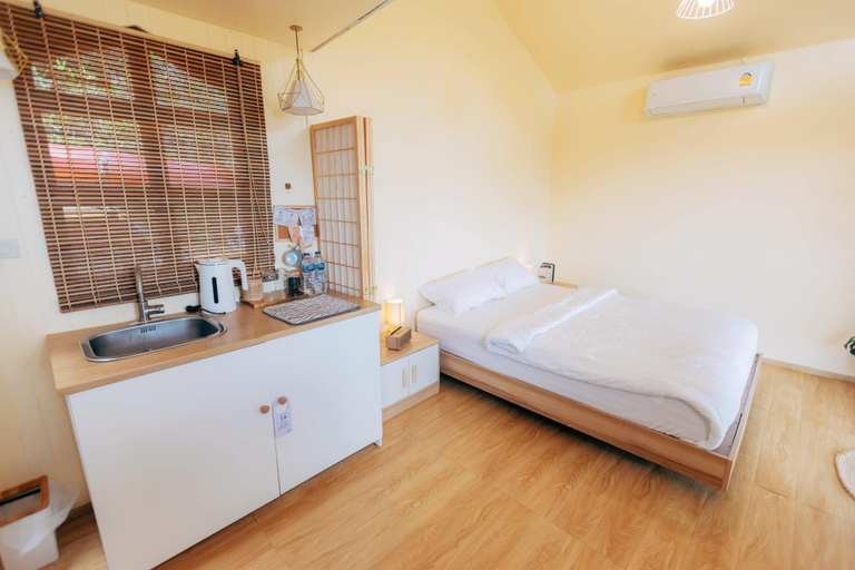 Bedroom 2, Tiny House w/Hot tub Included Breakfast & Dinner, Mae Suai