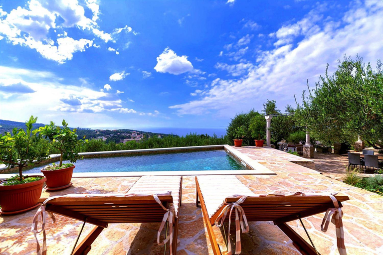 Sport & Beauty 2, Villa Roza - One Bedroom with Swimming Pool, Postira