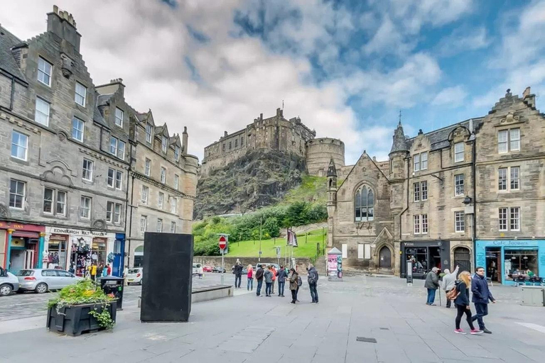Others 5, Castle Hideaway, Edinburgh