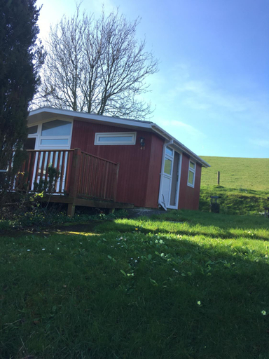 Others 4, Tranquilo cabanas, Carmarthenshire