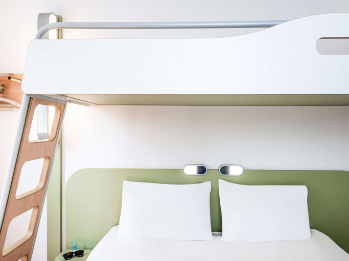 Bedroom 3, ibis budget Arles Palais des Congrès, Bouches-du-Rhône