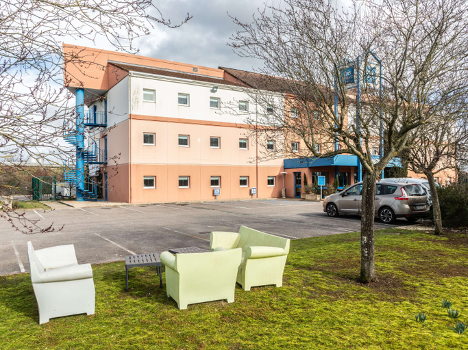 Exterior & Views 2, ibis budget Bourges, Cher
