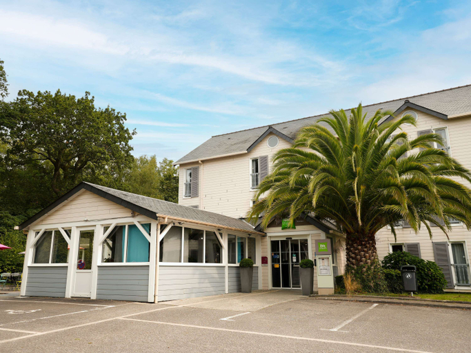 Exterior & Views 2, ibis Styles Quimper, Finistère