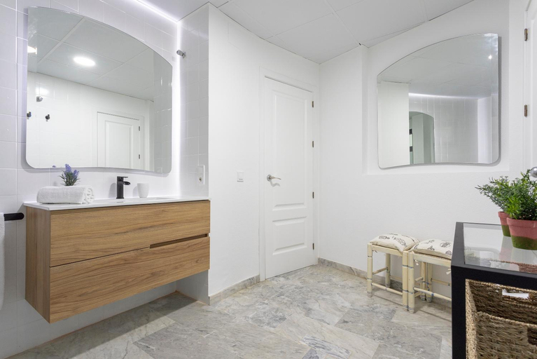 Bathroom 2, Genteel Home Plaza de las Tendillas, Córdoba