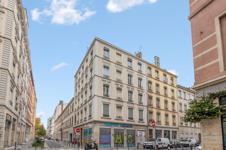 5, Anatha Apartment -, Rhône