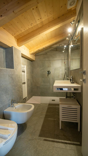 Bathroom 2, Appartamento Gondola Residence La Darsena, Como