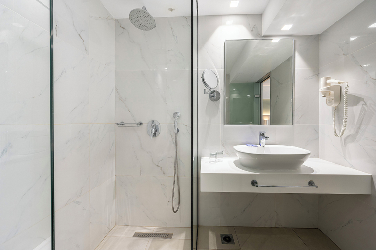 Bathroom 5, Apollon Kos, South Aegean