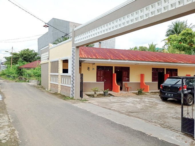 Exterior 1