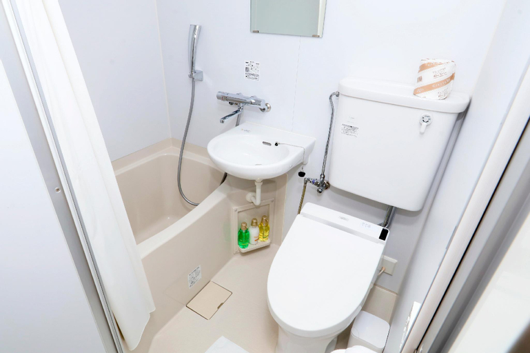 Bathroom 4
