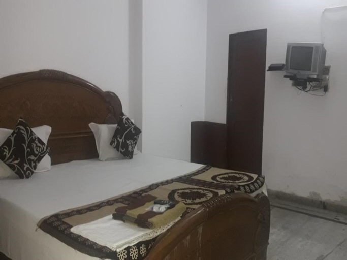 Others 5, Rajdhani Guest House, Faridabad