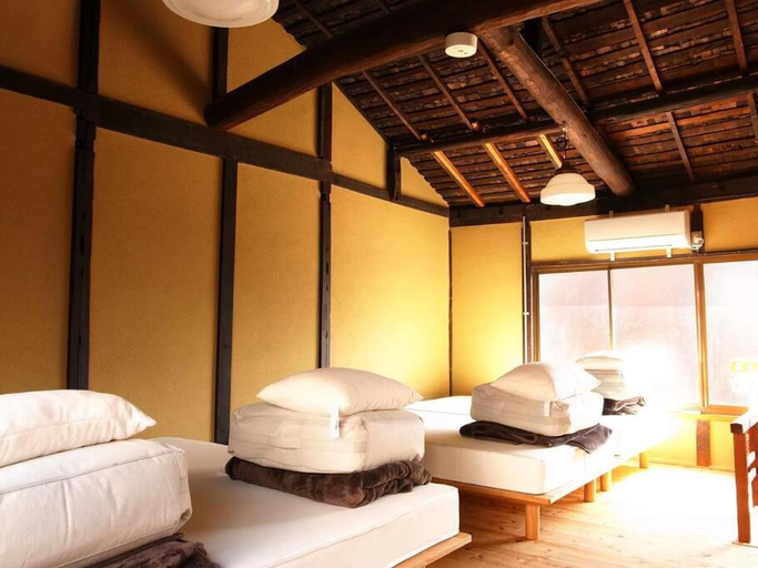 Bedroom, Higashi Matsuyacho West, Kyoto