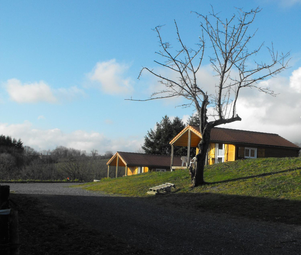 Others 4, Les Chalets du Piou, Loire