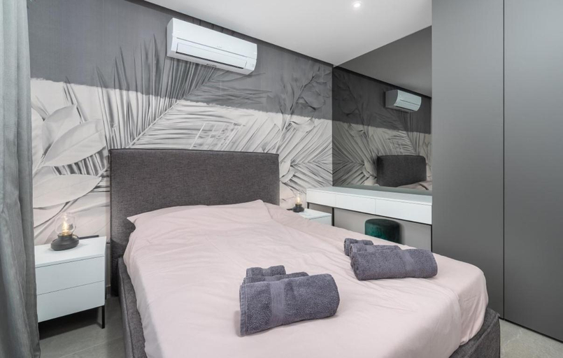 Bedroom 3, Villa Athos, Brtonigla