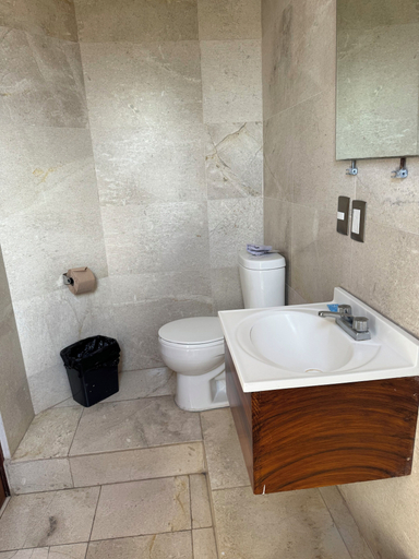 Bathroom 4, La Vista Hotel, Guanajuato