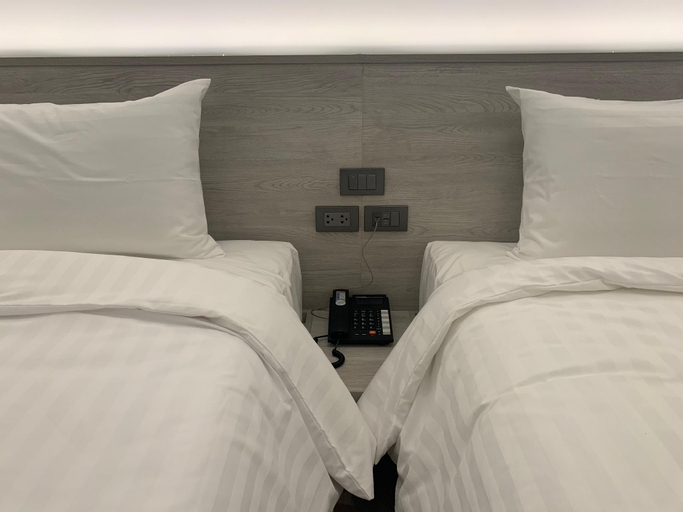 Bedroom 12